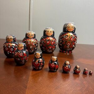 Vintage Russian Matryoshka Nesting Dolls 11 Pc Set Black Red Floral RARE